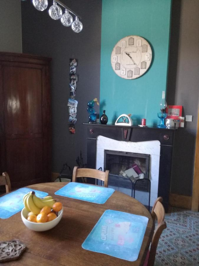 B And B Comme Chez Soi La Hestre Luaran gambar