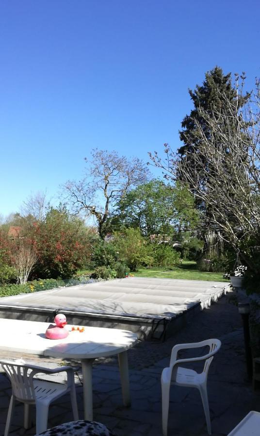 B And B Comme Chez Soi La Hestre Luaran gambar